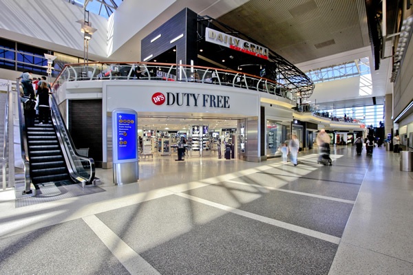 Duty Free store at the terminal 7 of the Los Angeles international airport  LAX DFS Stock Photo - Alamy