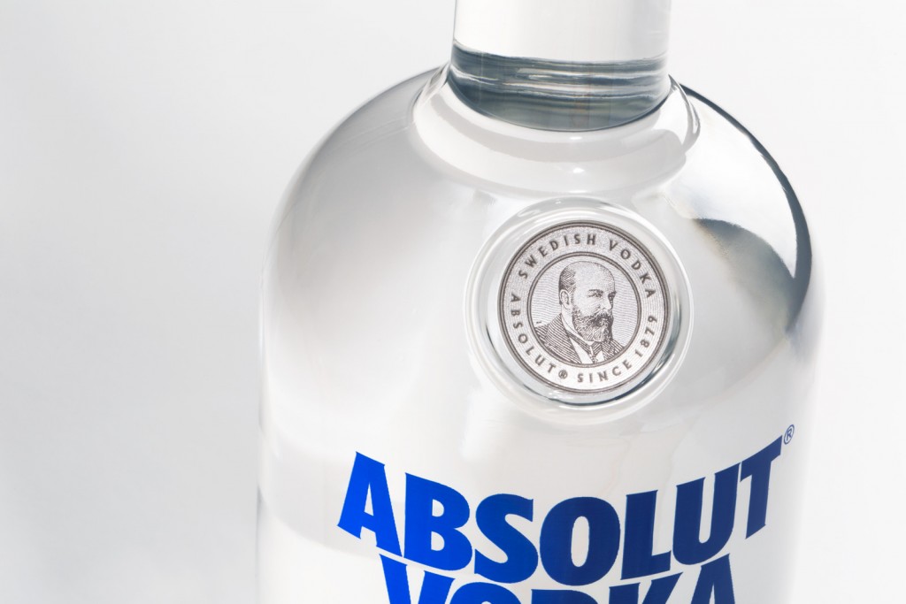 ABSOLUT_CLOSE-UP_1_Large1