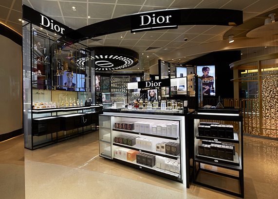 Christian-Dior-area