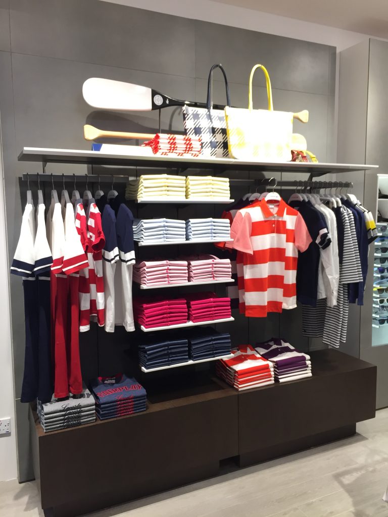 SG_T1_SS16_GRAND PODIUM & ULTRA MARINE_WALLBAY_FEMME