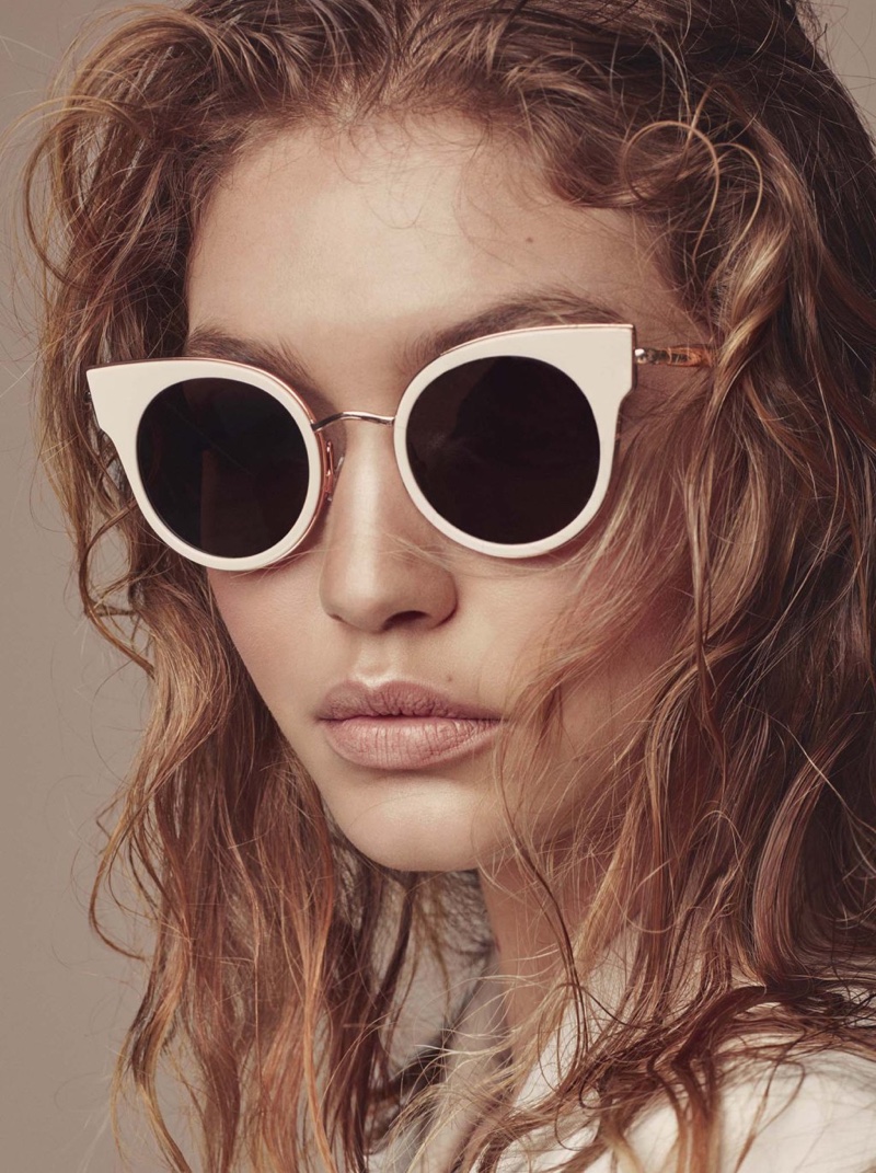 Gigi-Hadid-Max-Mara-Fall-Winter-2016-Campaign02