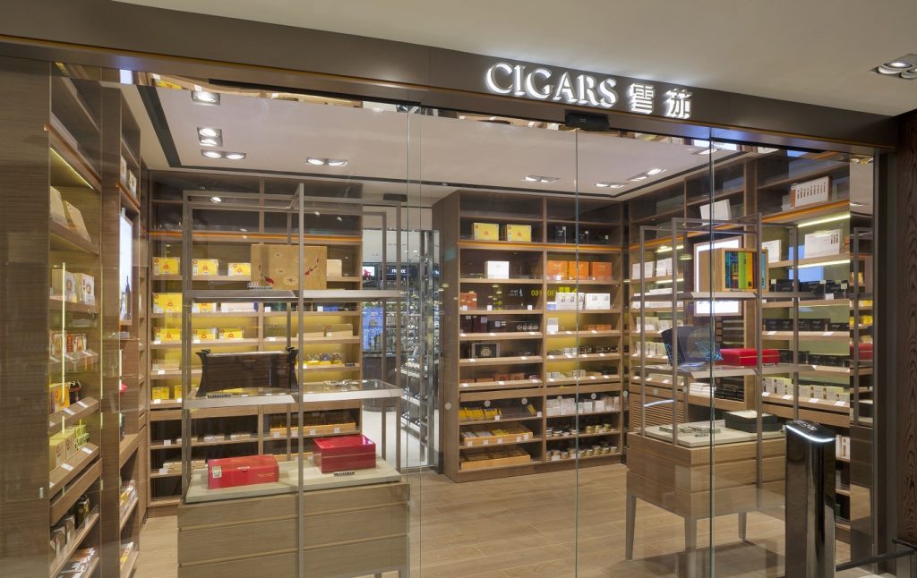 DFS T2 Duplex - The Cigar Room
