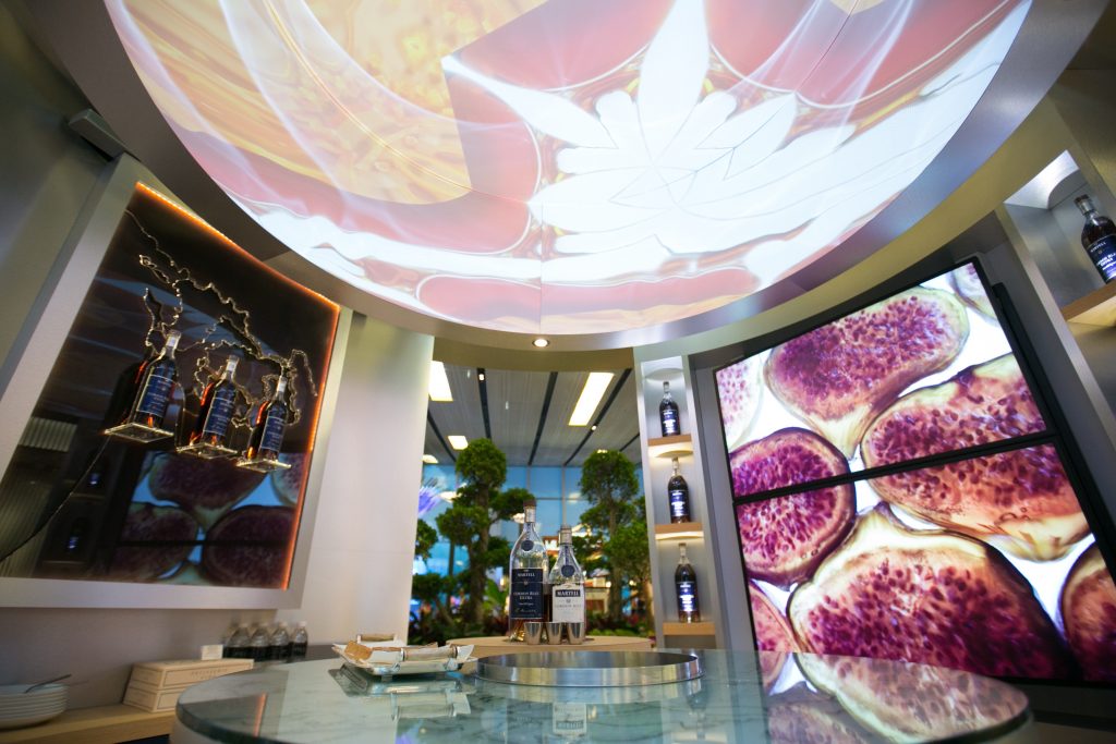 martell-cordon-bleu-extra-activation-singapore-changi-airport