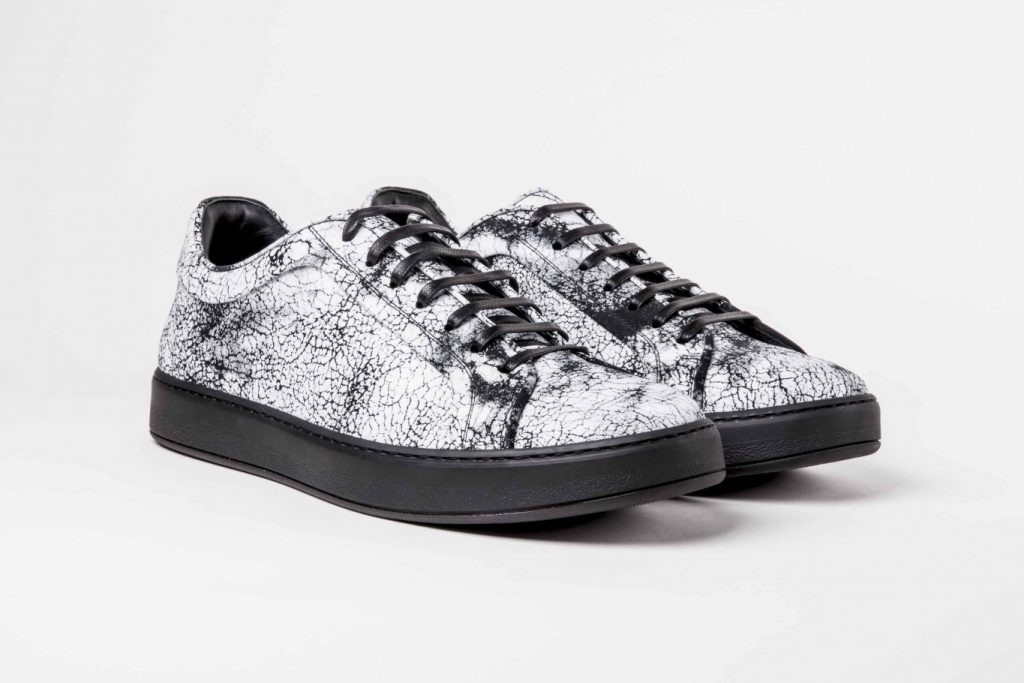 03_slideshow_dh_sneakers_spring2017