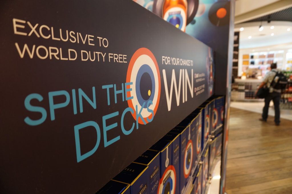 martell-la-french-touch-by-cassius-activation-in-london-heathrow-airport-6