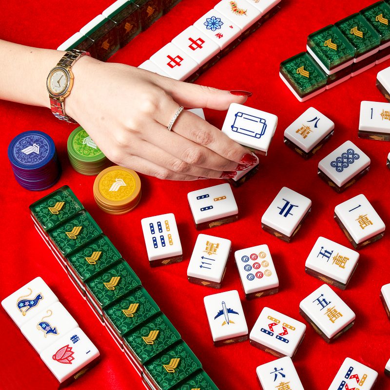 Singapore Airlines' limited edition Mahjong set has returned to KrisShop -  Duty Free Hunter