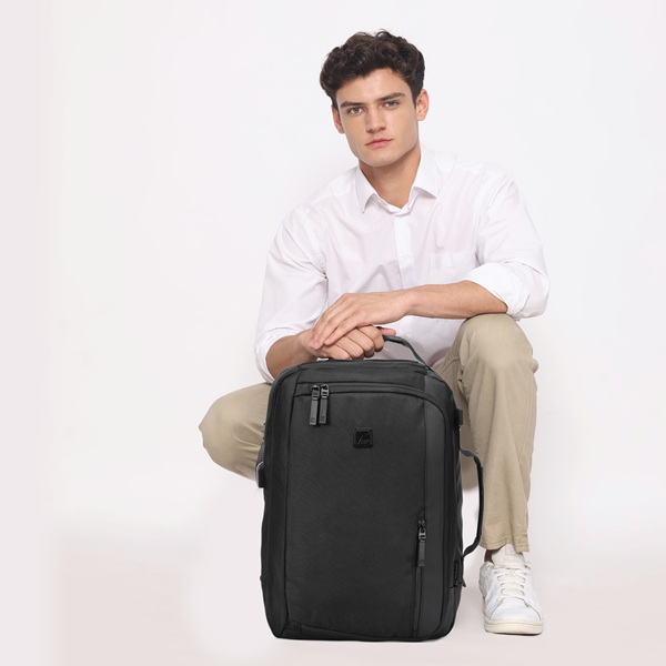 EcoJourney backpack launches at Heinemann’s Düsseldorf store